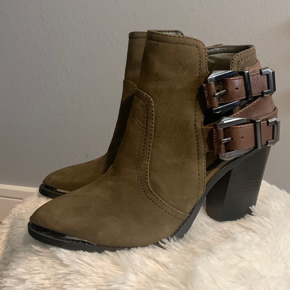 Gianni Bini Boots